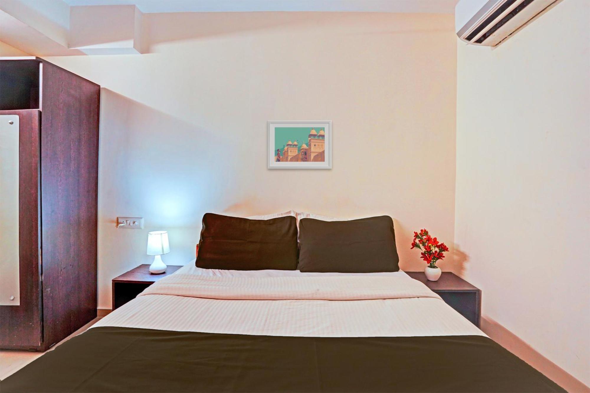 OYO Flagship 77323 Hotel Himalaya Inn Ahmedabad Bagian luar foto