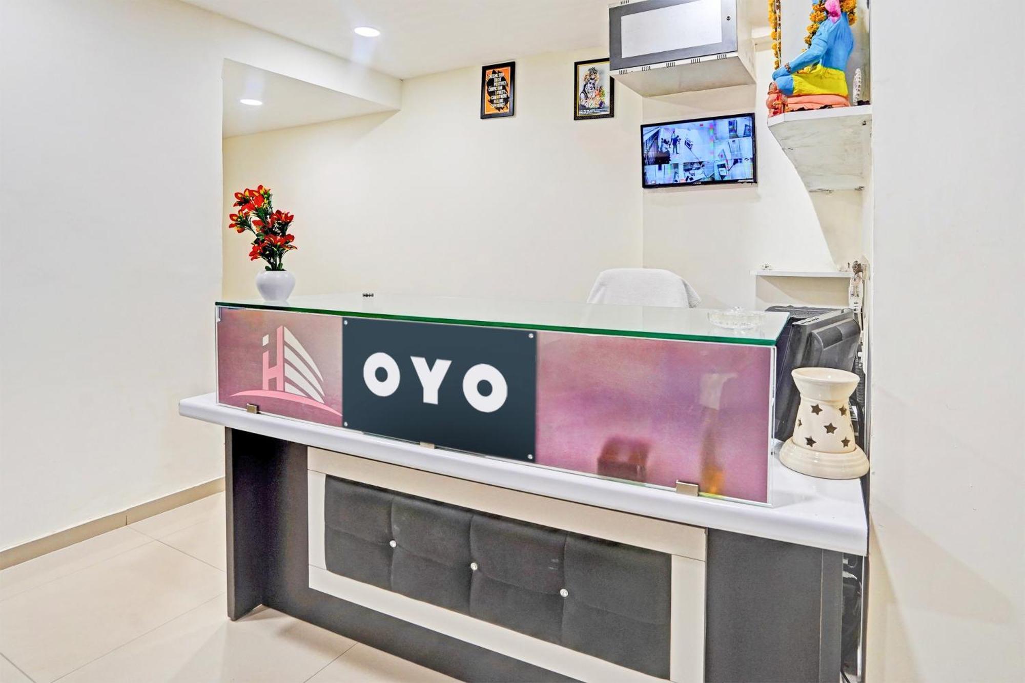 OYO Flagship 77323 Hotel Himalaya Inn Ahmedabad Bagian luar foto